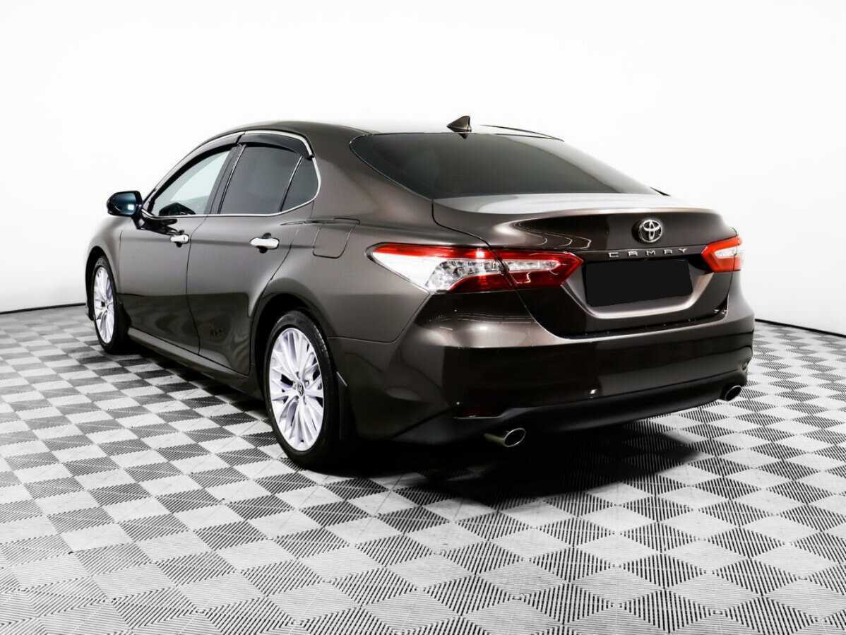 Toyota Camry 2020 года с пробегом. Фото: #6