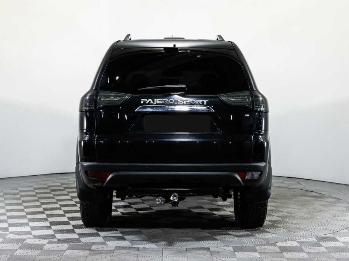 Б/У Митсубиши Паджеро Спорт 2014 года. Фото: #5