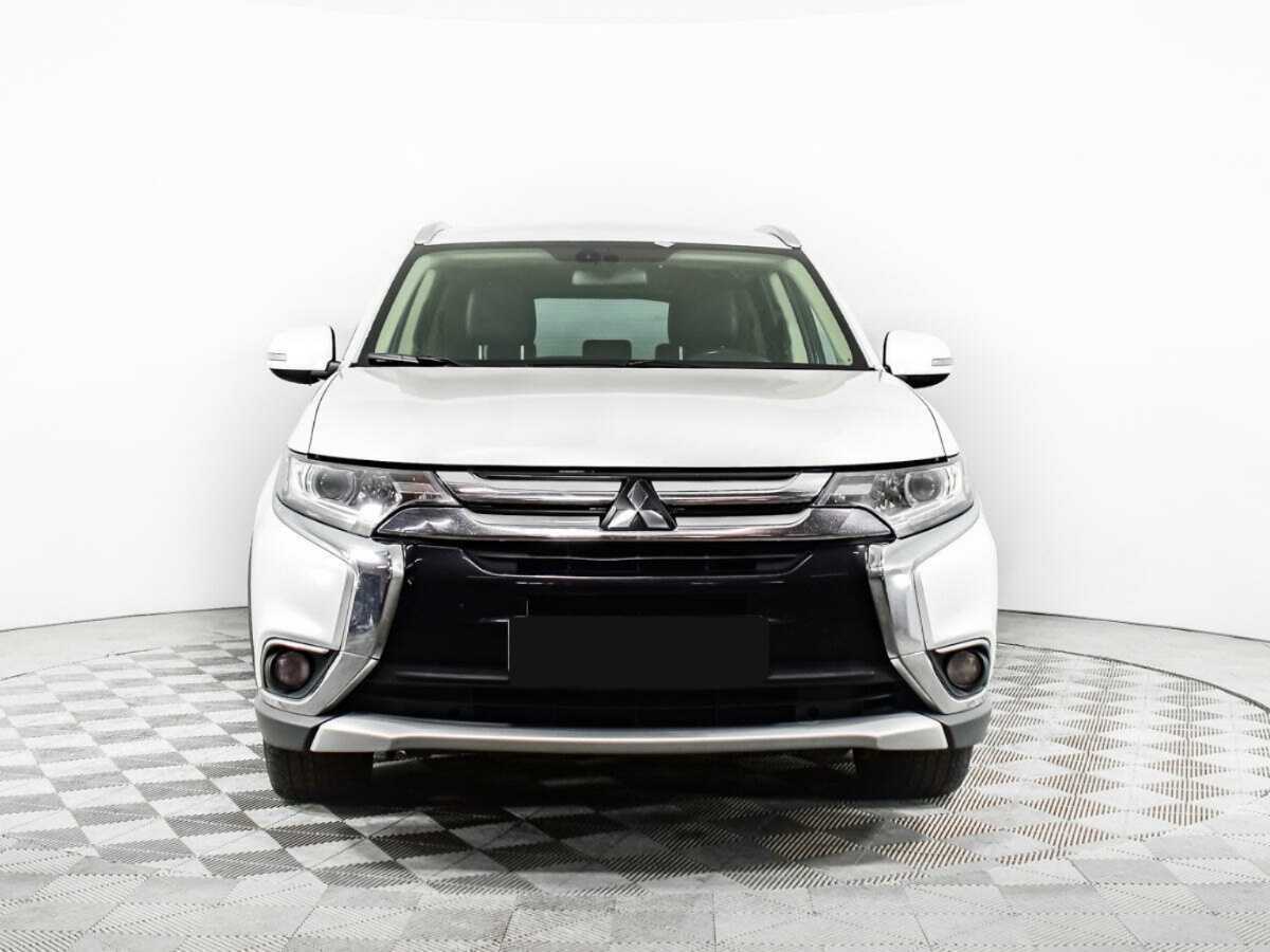 Mitsubishi Outlander 2015 года с пробегом. Фото: #1