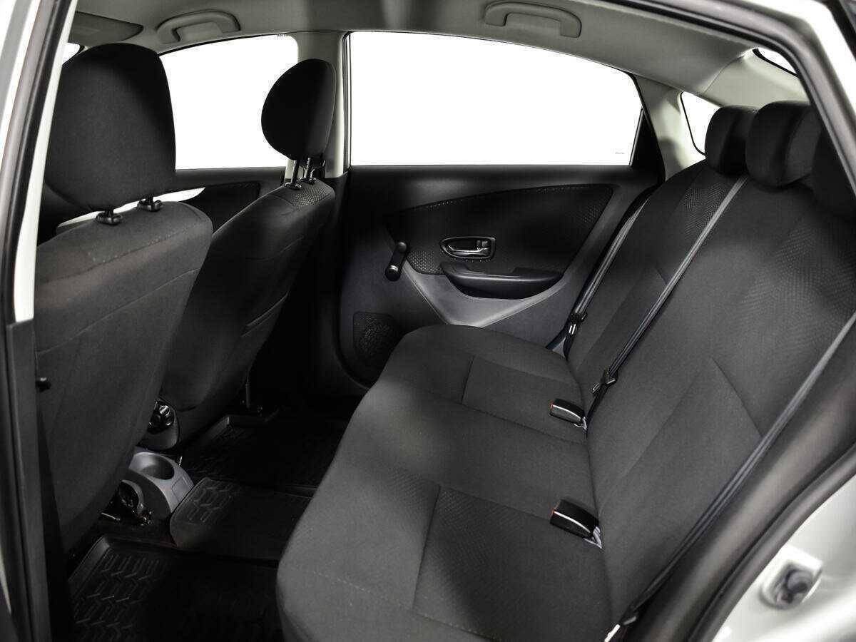 Б/У Ниссан Альмера 2014 года. Фото: #6