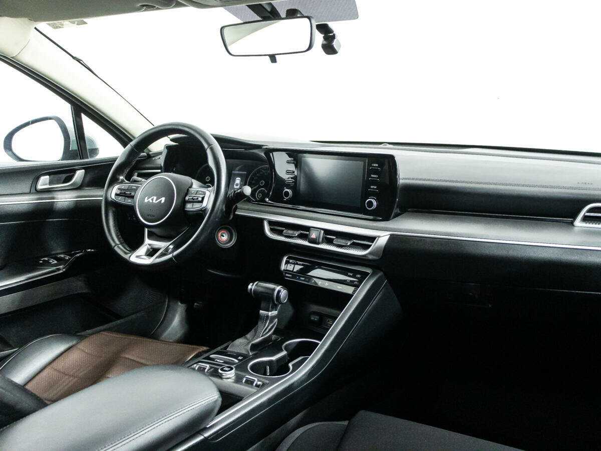 Б/У Киа К5 2021 года. Фото: #8
