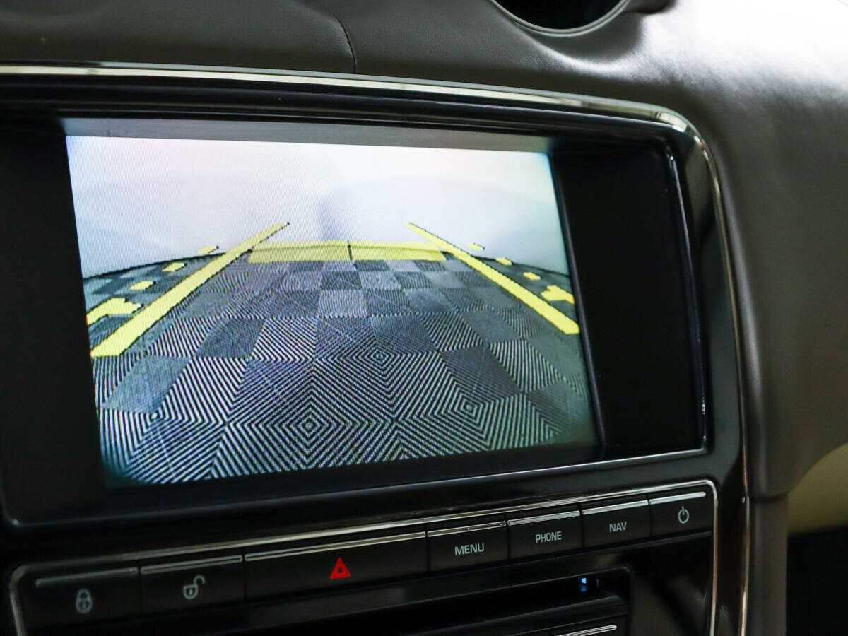 Jaguar XJ 2012 года с пробегом. Фото: #23