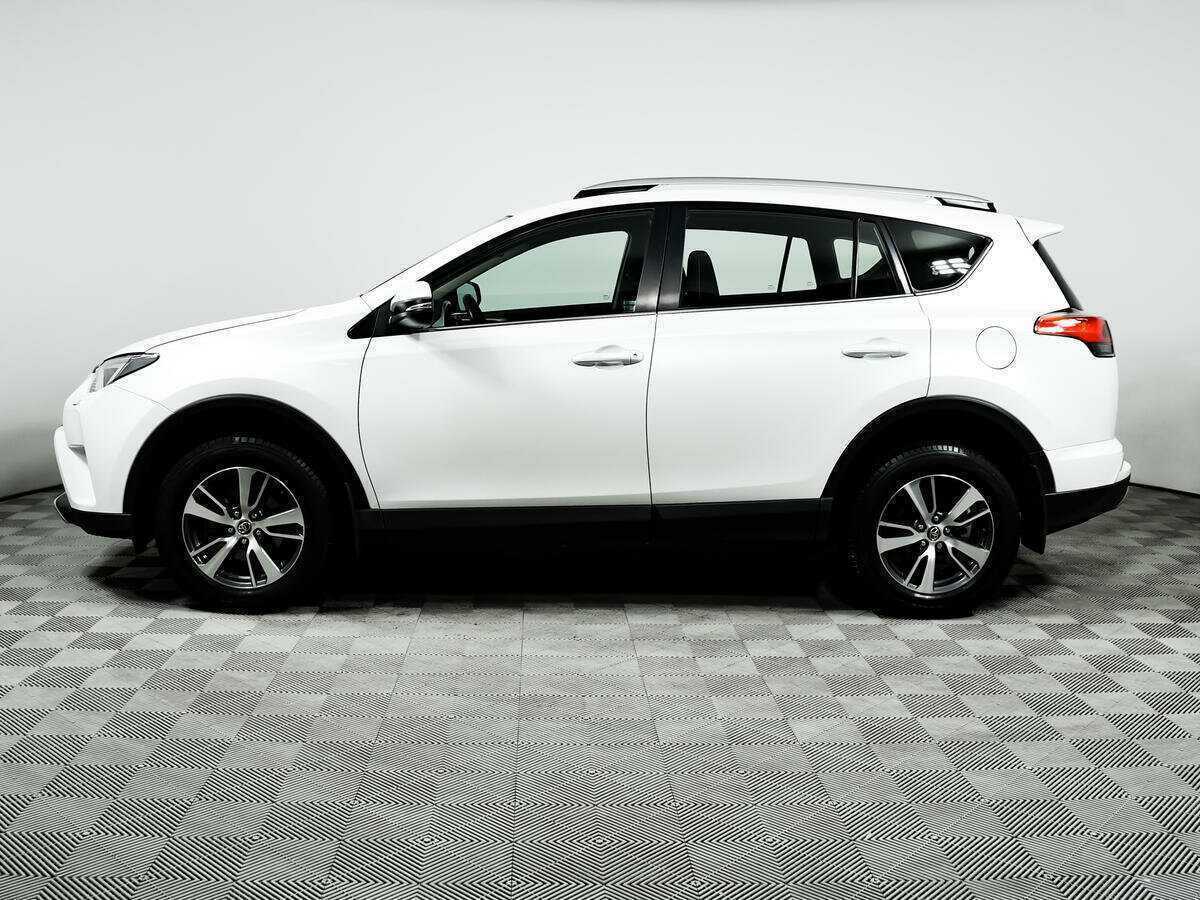 Toyota RAV4 2018 года с пробегом. Фото: #7