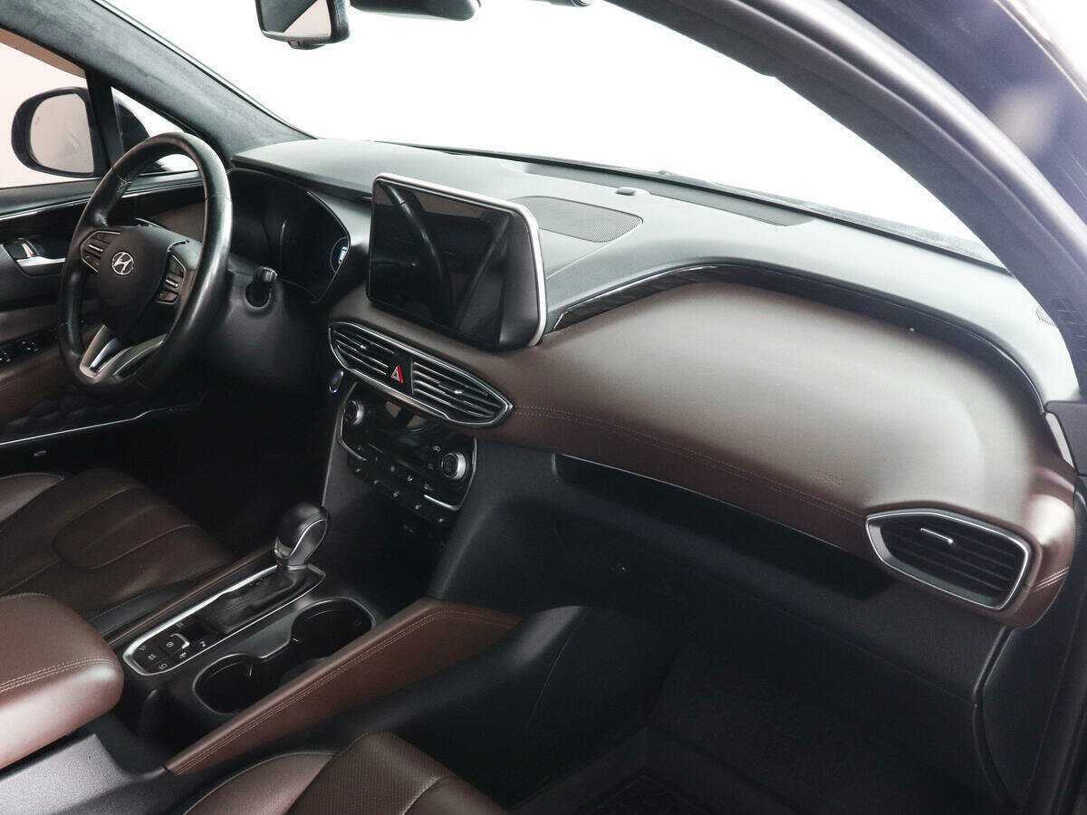 Hyundai Santa Fe 2018 года с пробегом. Фото: #9