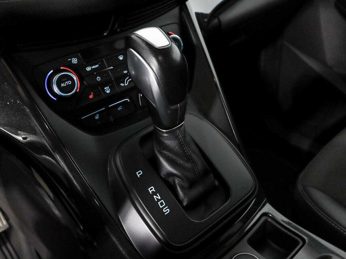 Б/У Форд Куга 2017 года. Фото: #7