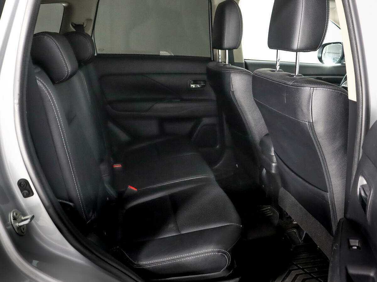 Mitsubishi Outlander 2017 года с пробегом. Фото: #11