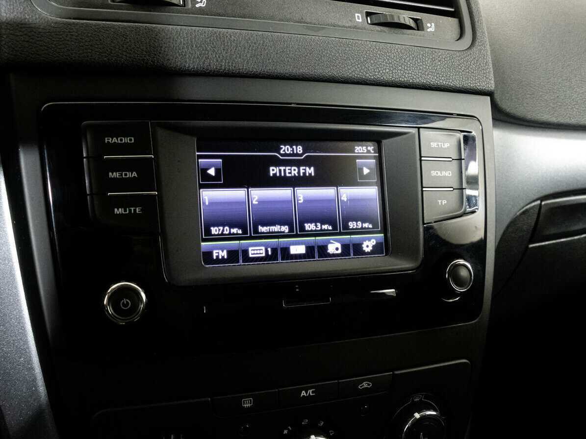 Б/У Шкода Йети 2017 года. Фото: #13