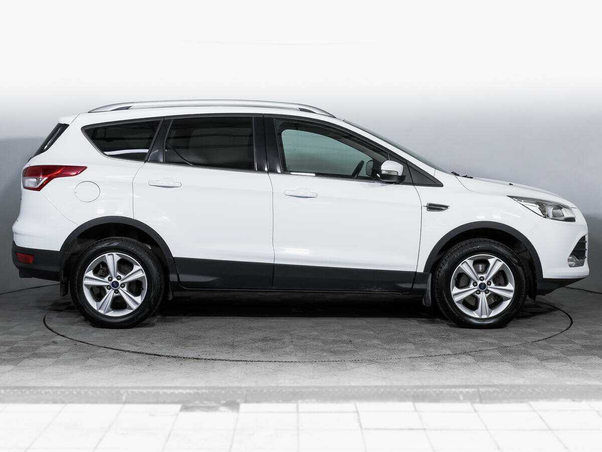 Ford Kuga 2016 года с пробегом. Фото: #3