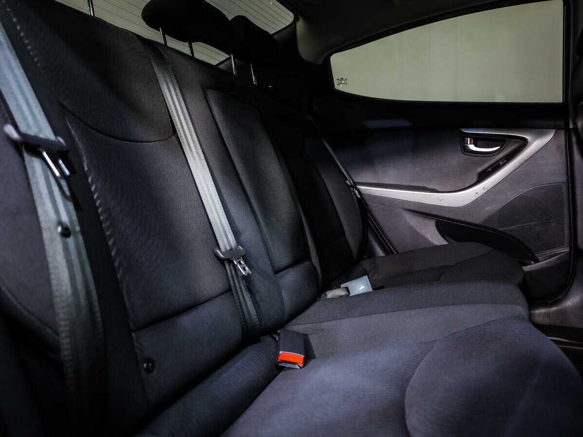 Hyundai Elantra 2015 года с пробегом. Фото: #11