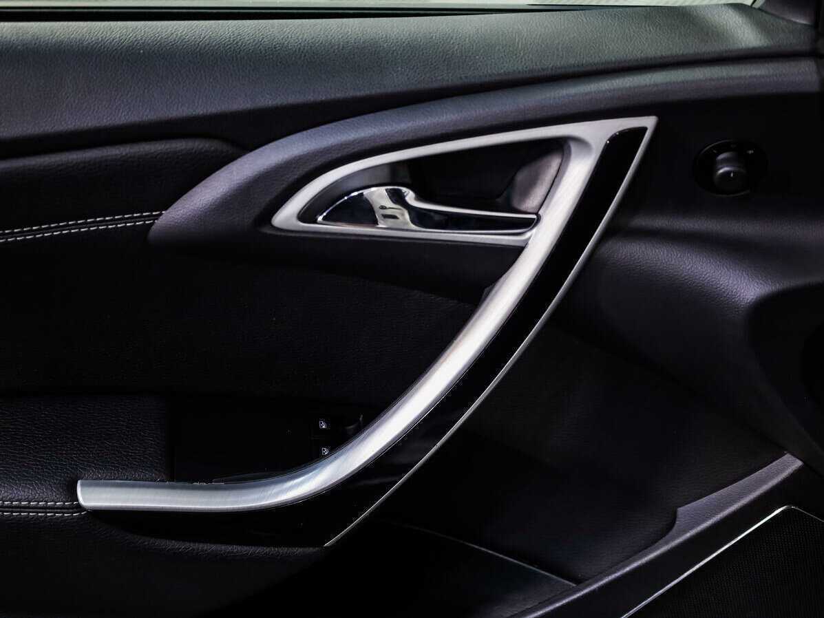 Opel Astra 2012 года с пробегом. Фото: #17