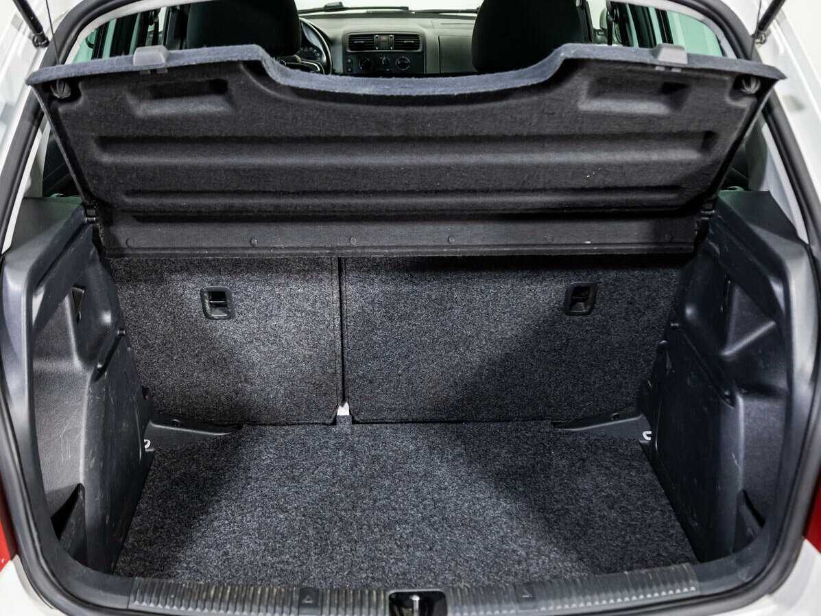 Б/У Шкода Фабия 2014 года. Фото: #15