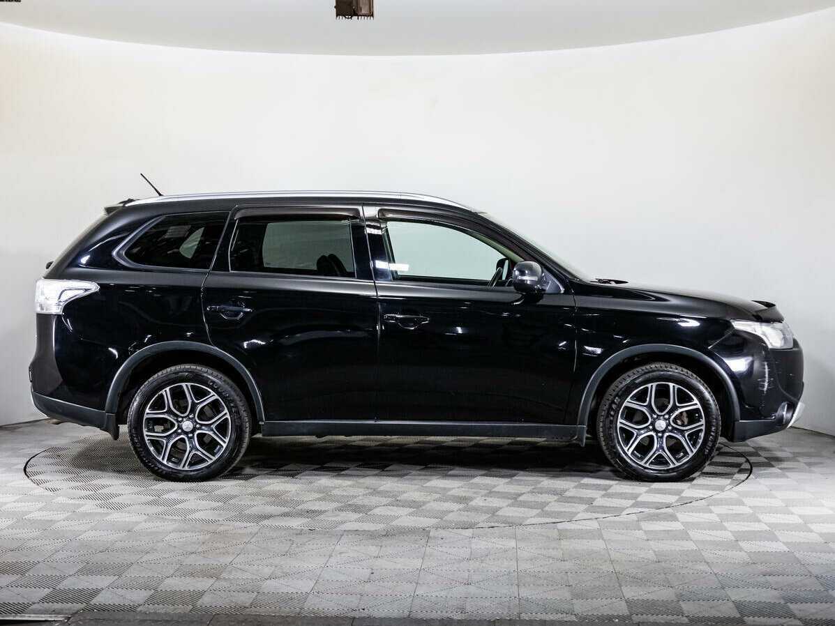 Mitsubishi Outlander 2014 года с пробегом. Фото: #3