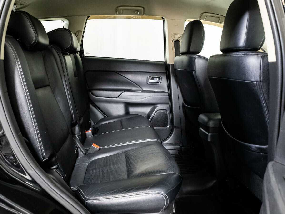 Mitsubishi Outlander 2014 года с пробегом. Фото: #15