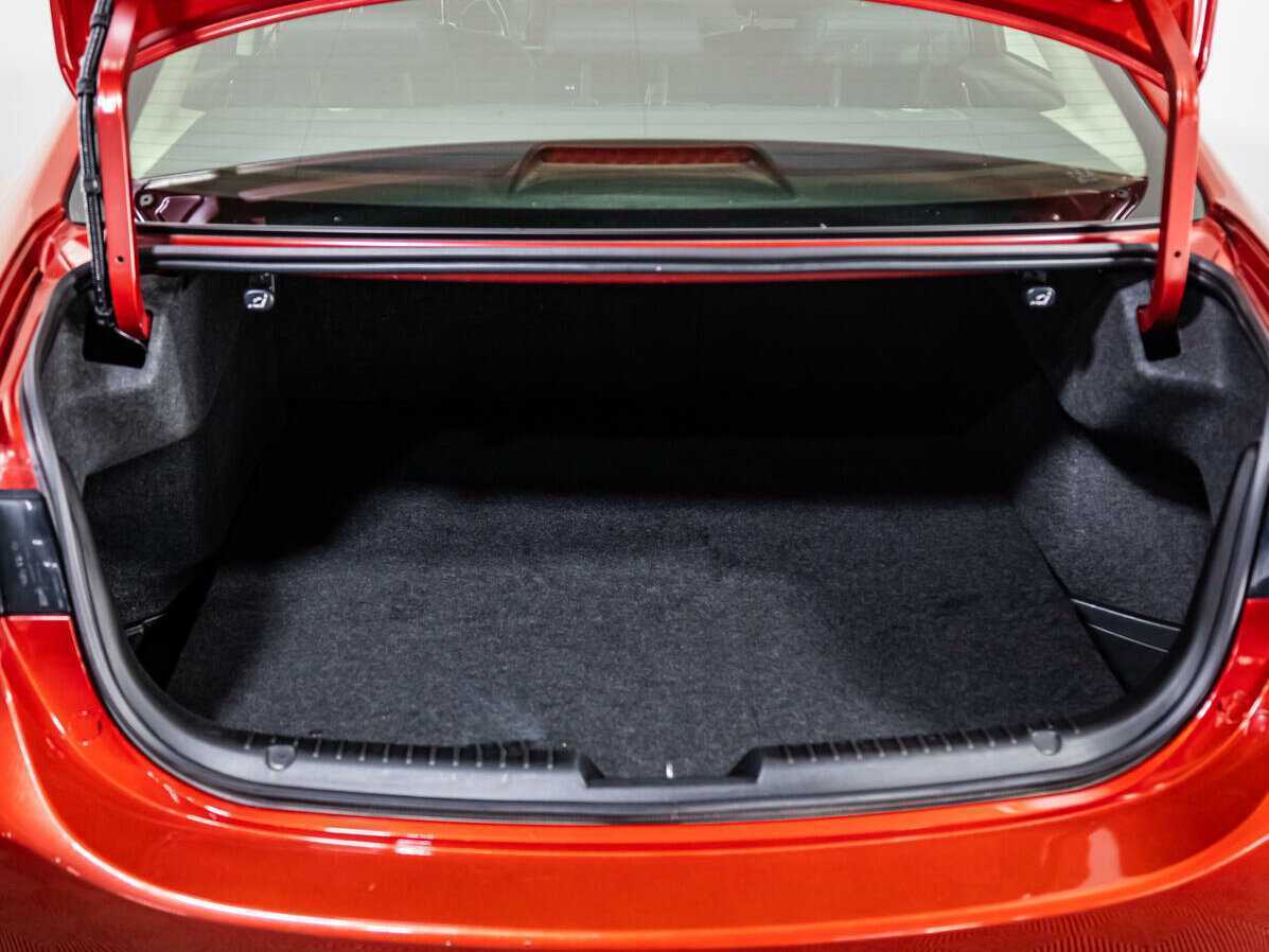 Б/У Мазда 6 2013 года. Фото: #17