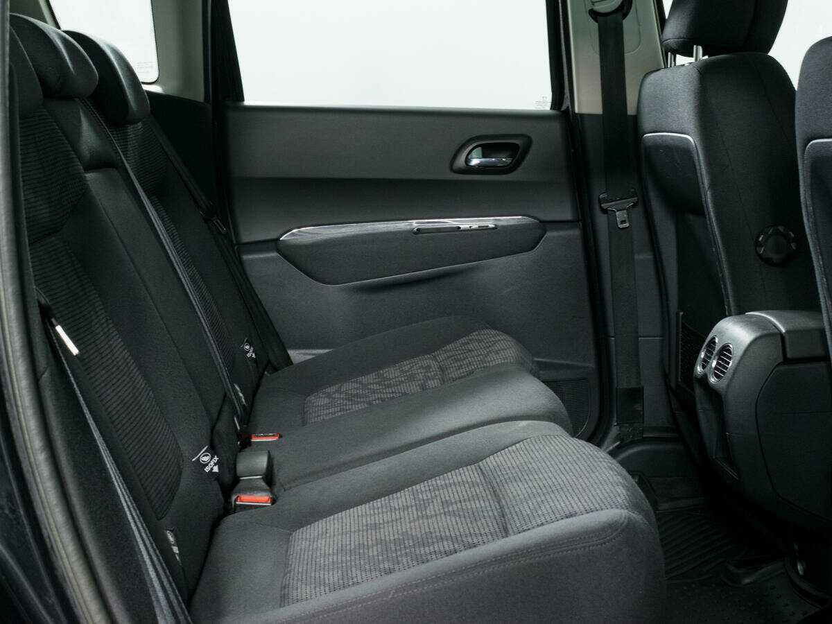 Peugeot 3008 2012 года с пробегом. Фото: #12