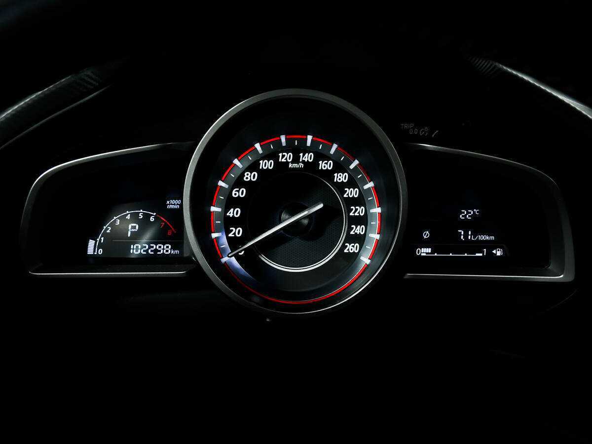 Б/У Мазда 3 2014 года. Фото: #9