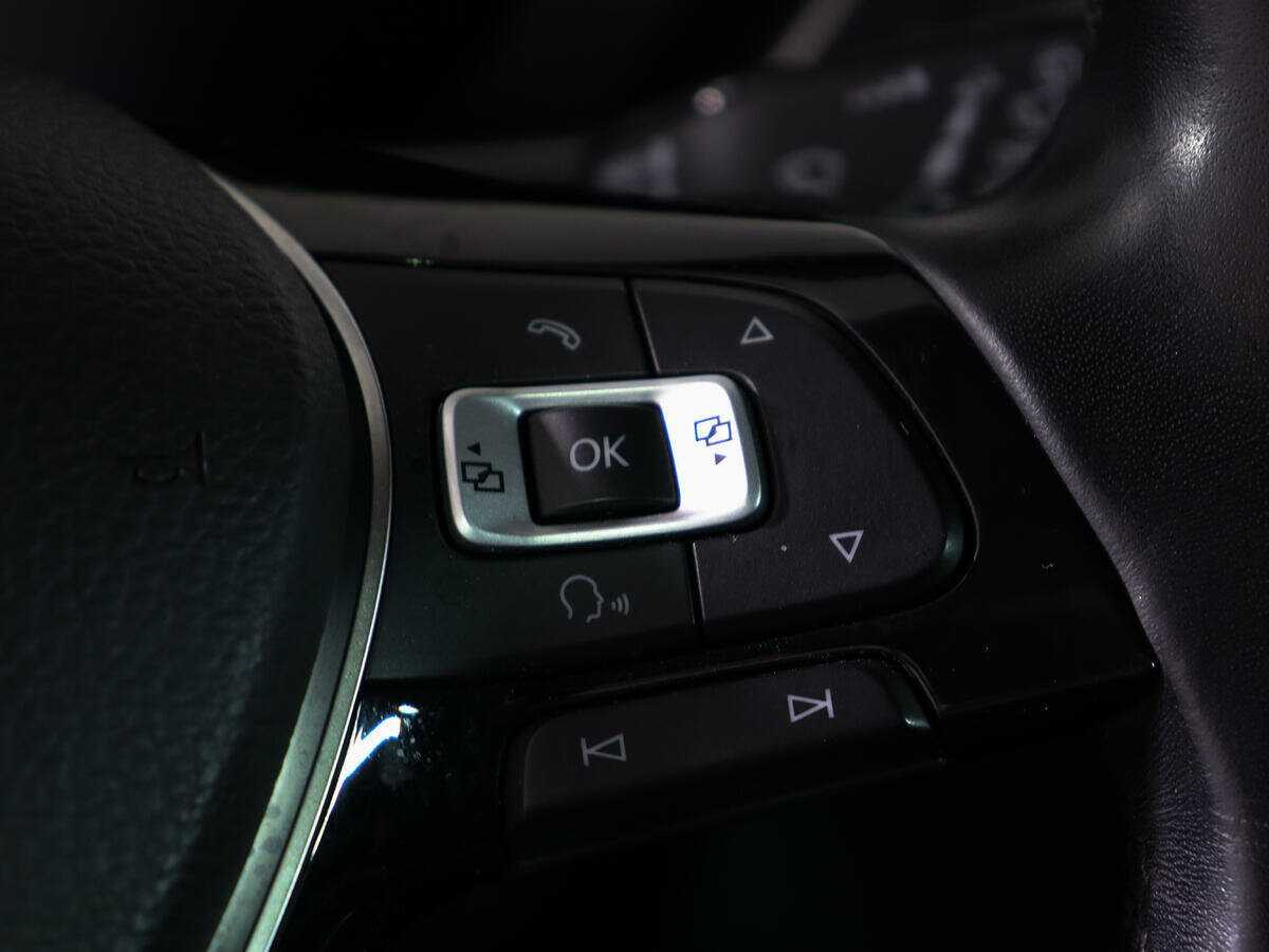 Б/У Фольксваген Тигуан 2018 года. Фото: #15