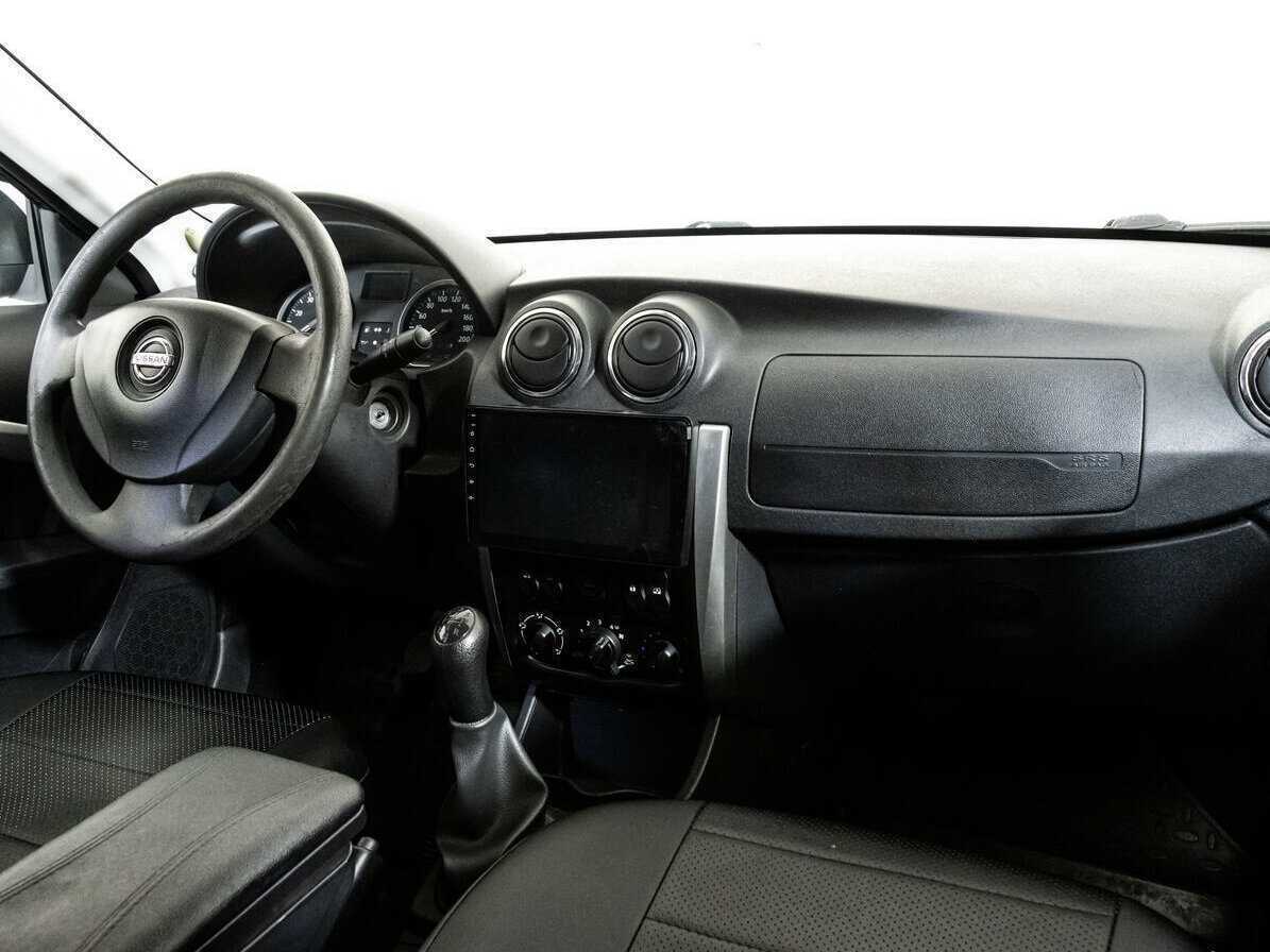 Б/У Ниссан Альмера 2016 года. Фото: #8