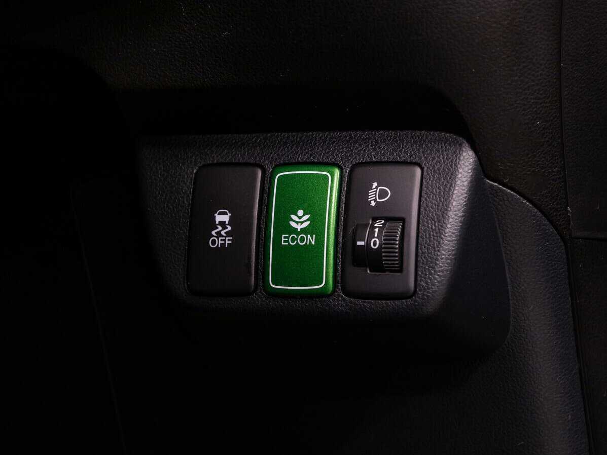 Honda Fit Shuttle 2013 года с пробегом. Фото: #15