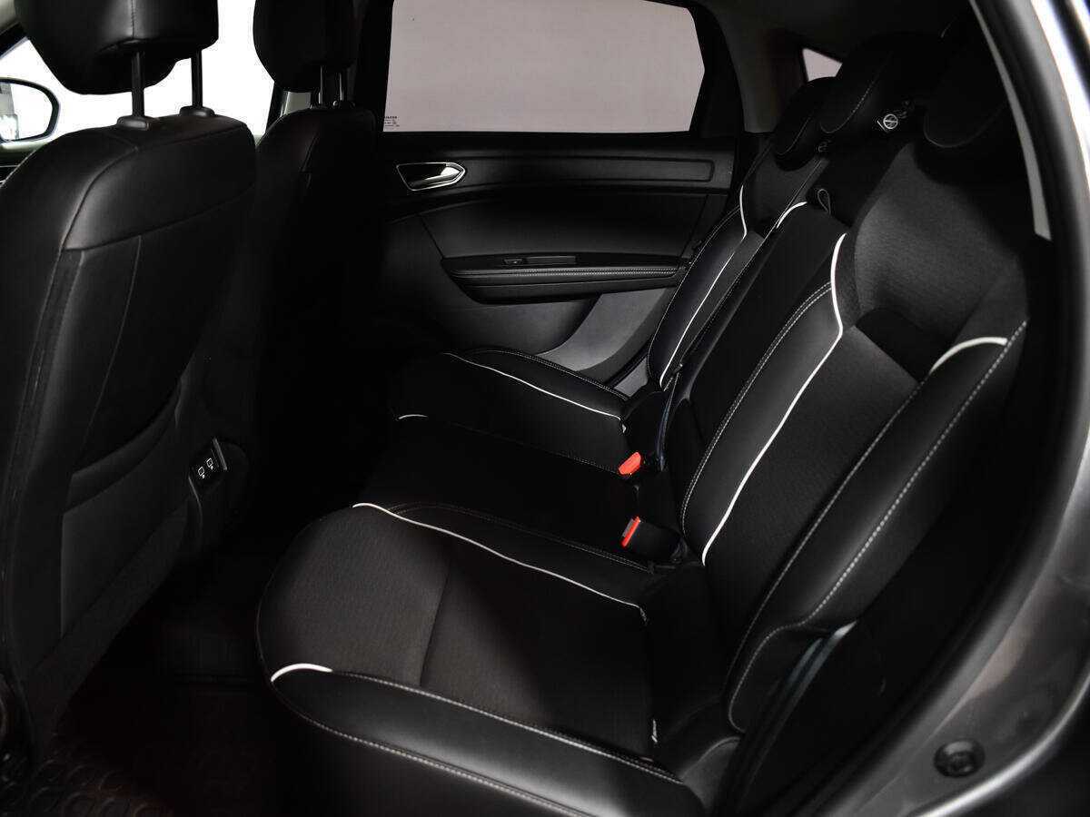 Б/У Рено Аркана 2021 года. Фото: #7