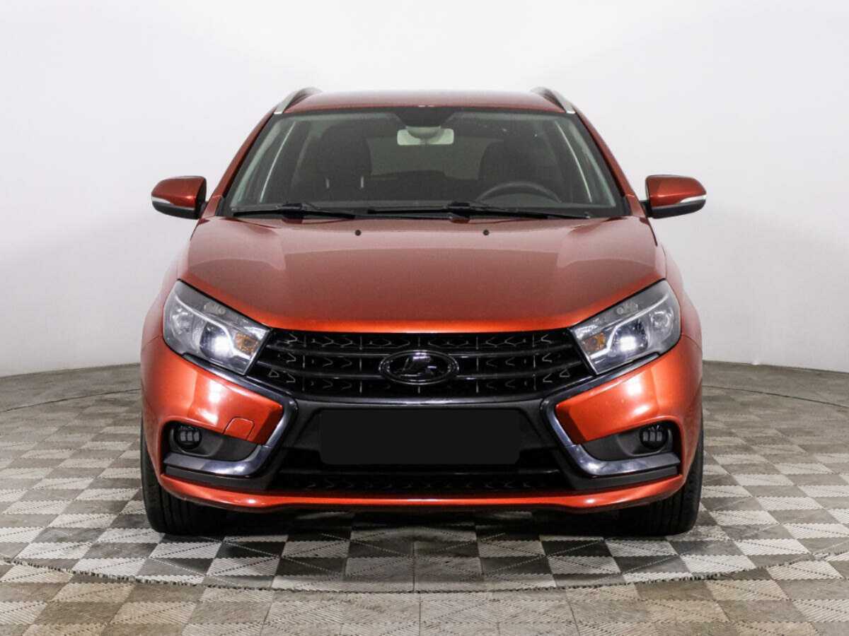 Б/У Лада (ВАЗ) Веста 2018 года. Фото: #1