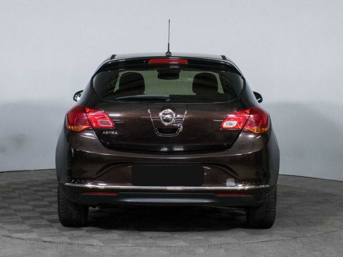 Б/У Опель Астра 2014 года. Фото: #5