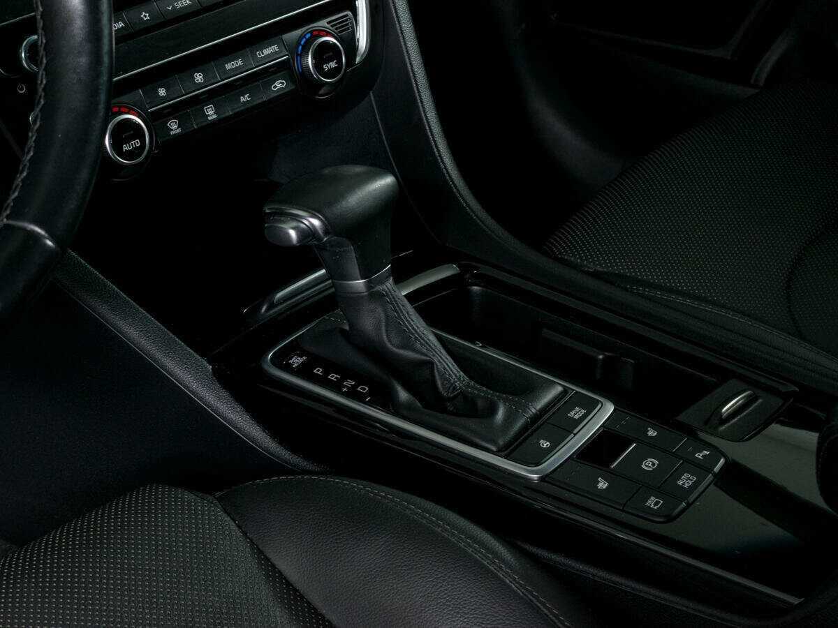 Б/У Киа Оптима 2018 года. Фото: #15