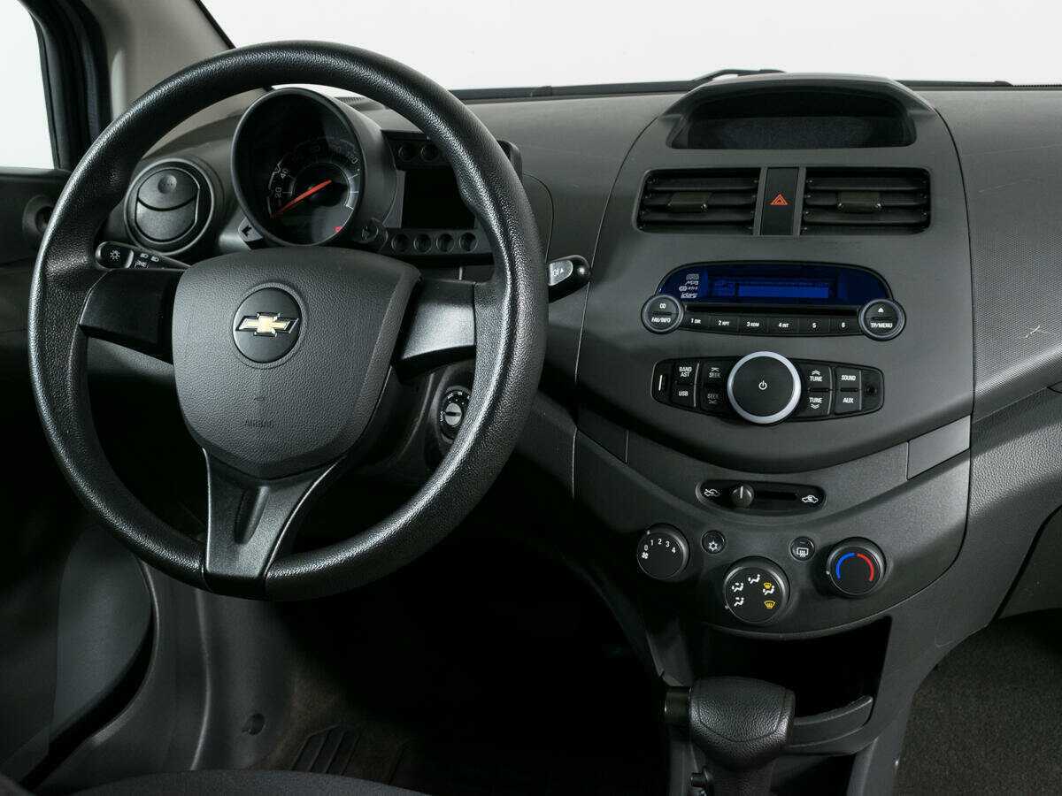 Б/У Шевроле Спарк 2013 года. Фото: #10