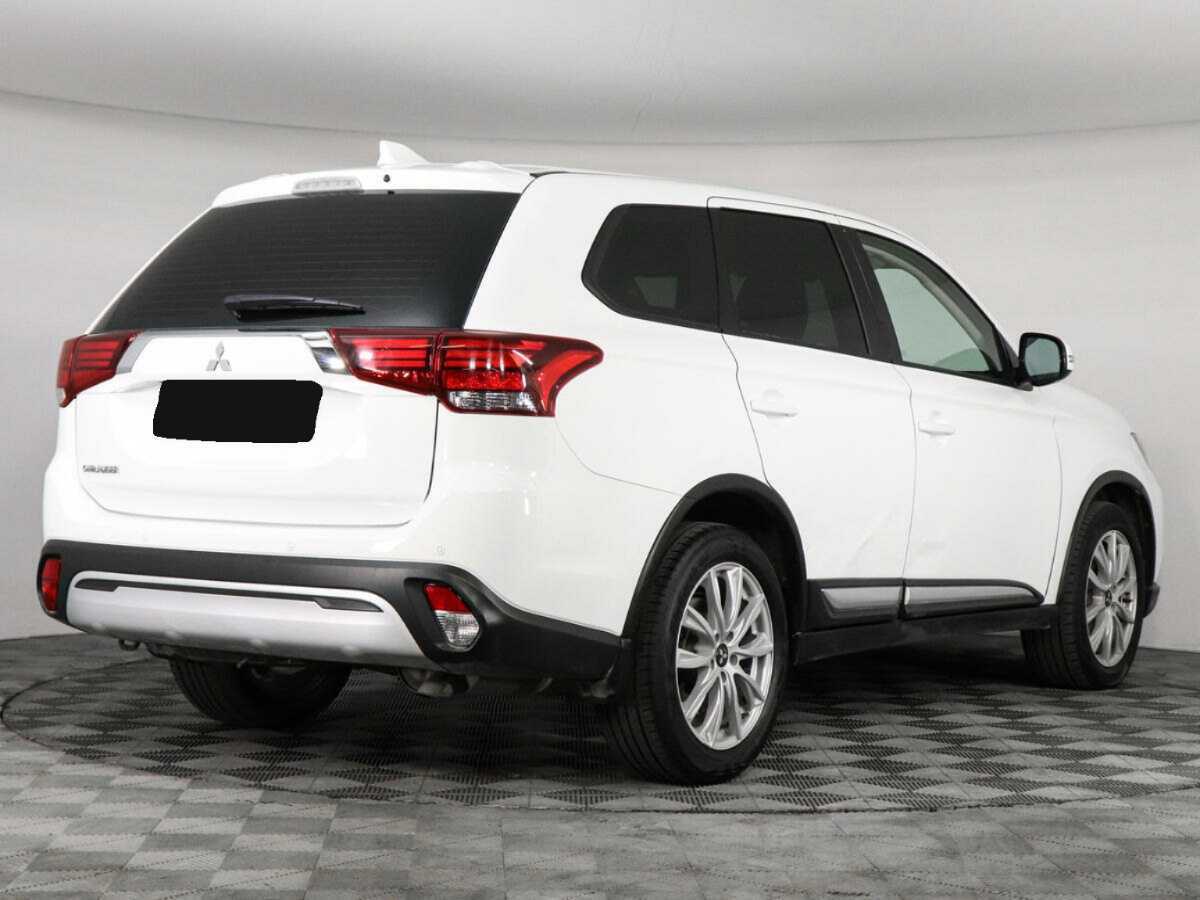 Mitsubishi Outlander 2020 года с пробегом. Фото: #3