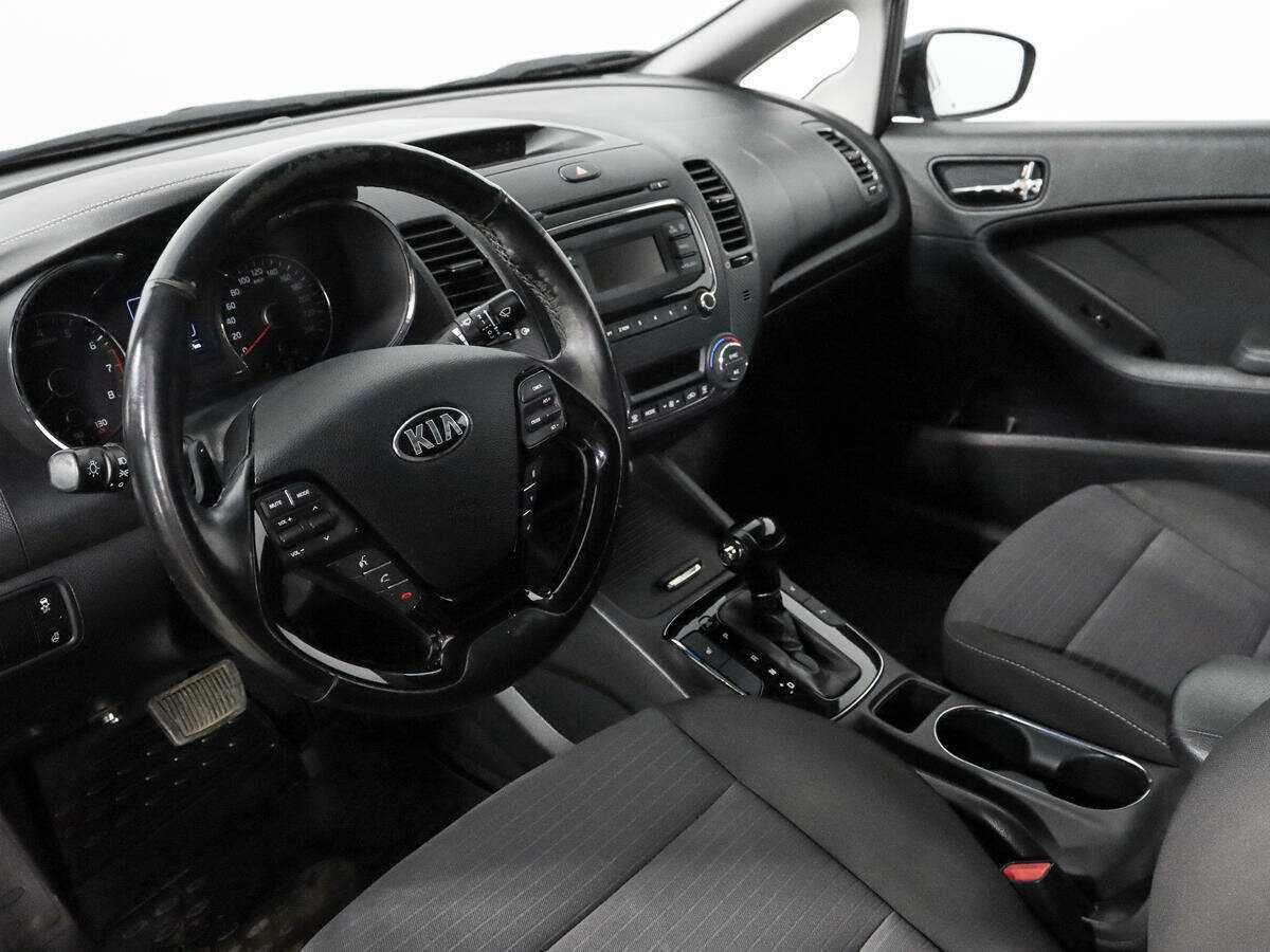 Б/У Киа Церато 2018 года. Фото: #8