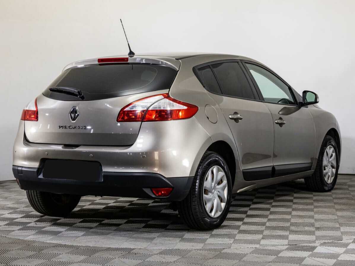 Б/У Рено Меган 2012 года. Фото: #4