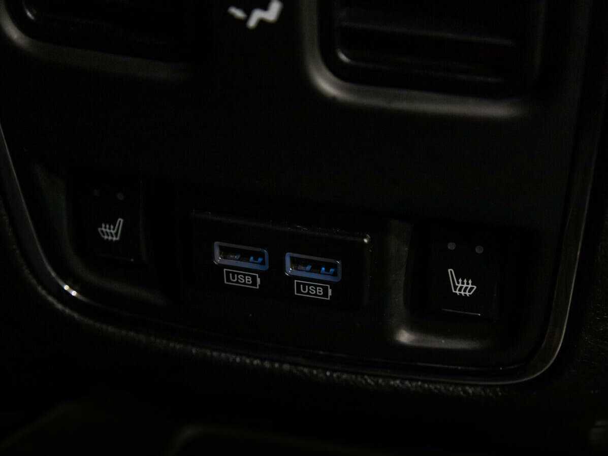 Jeep Grand Cherokee 2013 года с пробегом. Фото: #19