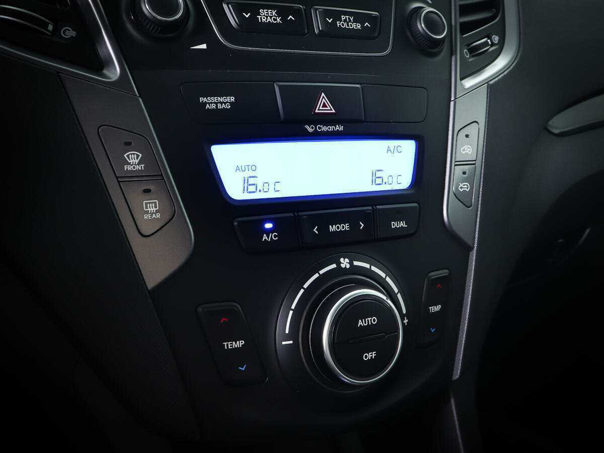 Hyundai Santa Fe 2012 года с пробегом. Фото: #11