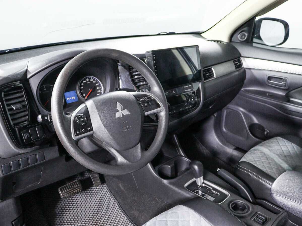 Mitsubishi Outlander 2013 года с пробегом. Фото: #12
