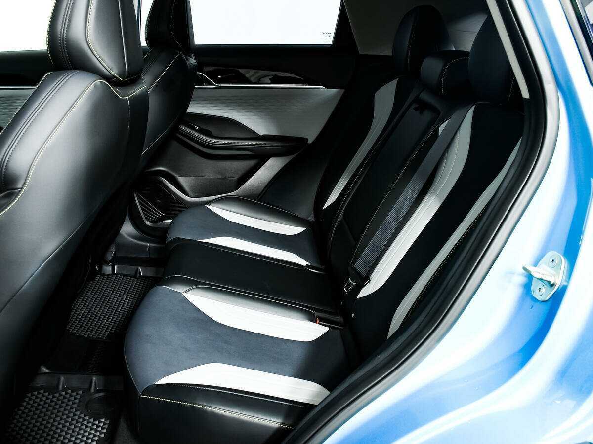 Б/У Джили Кулрэй 2022 года. Фото: #11