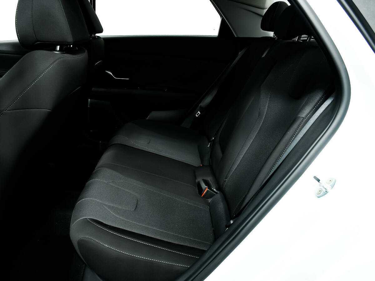 Б/У Хендай Елантра 2022 года. Фото: #11