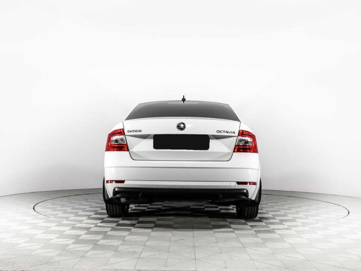 Б/У Шкода Октавия 2018 года. Фото: #5