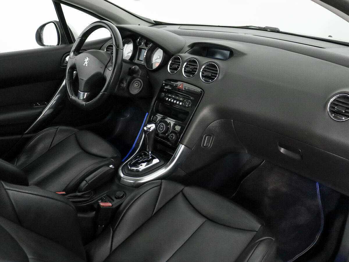 Б/У Пежо 308 2012 года. Фото: #13