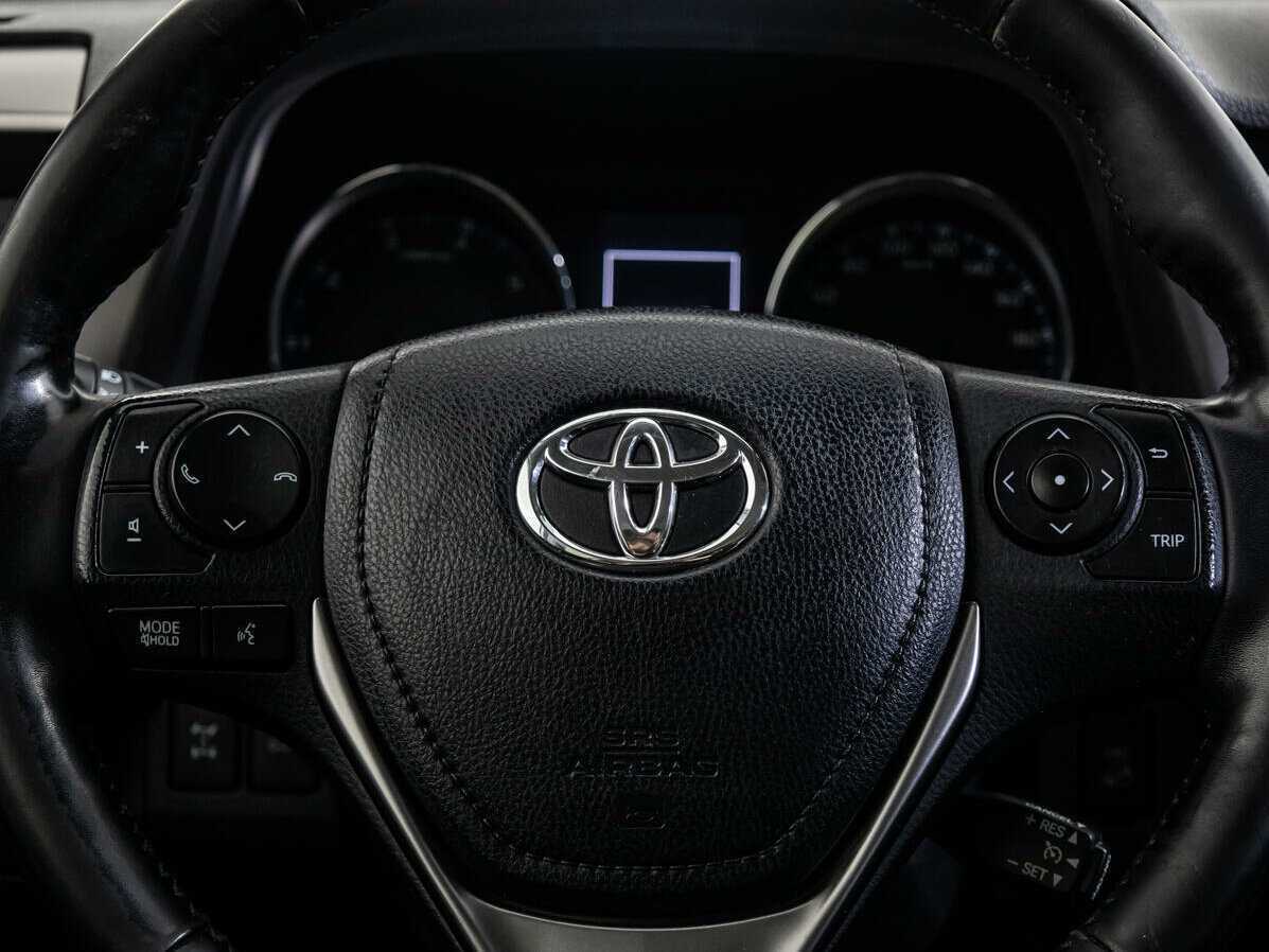 Toyota RAV4 2018 года с пробегом. Фото: #15