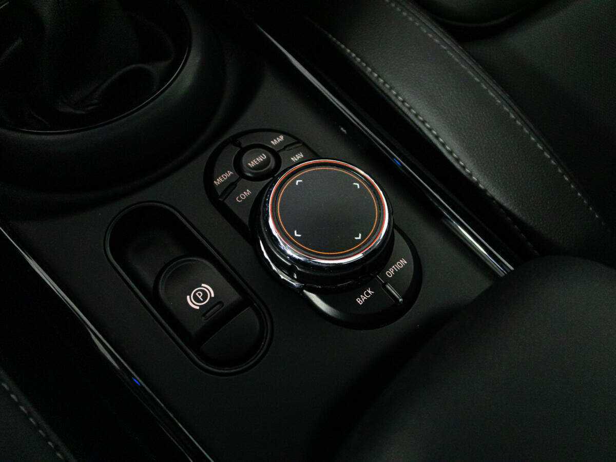 Б/У Мини Клубмэн 2017 года. Фото: #16