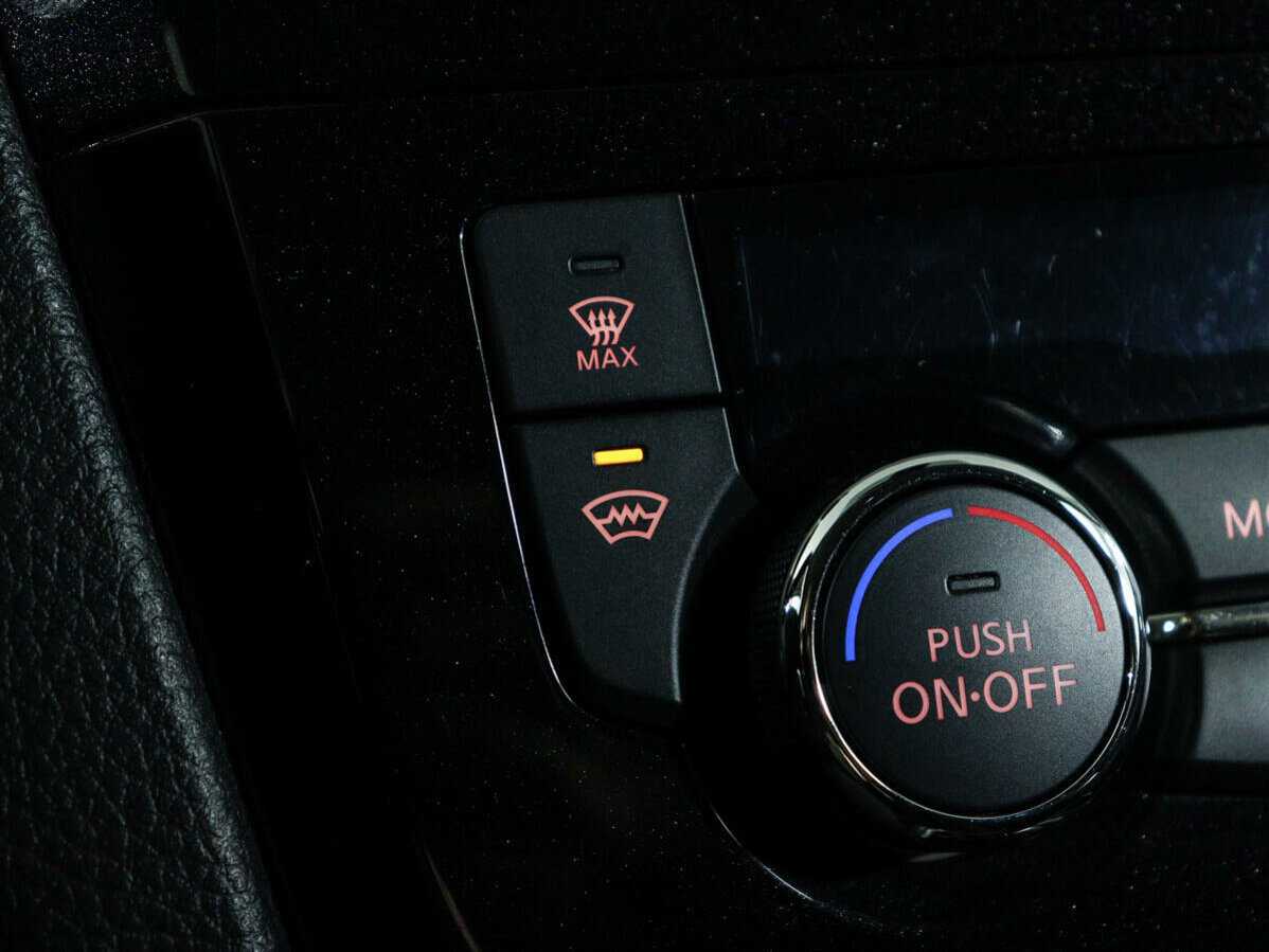 Б/У Ниссан Икс-Трейл 2018 года. Фото: #21