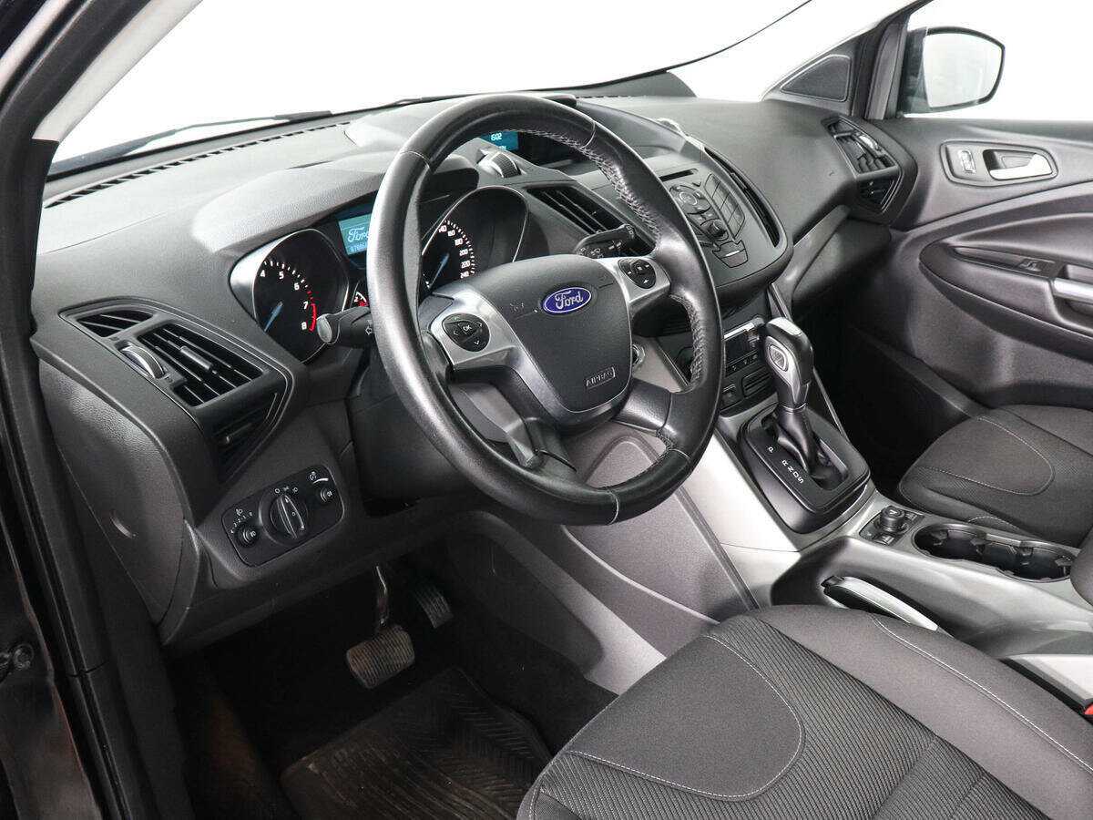 Ford Kuga 2015 года с пробегом. Фото: #8