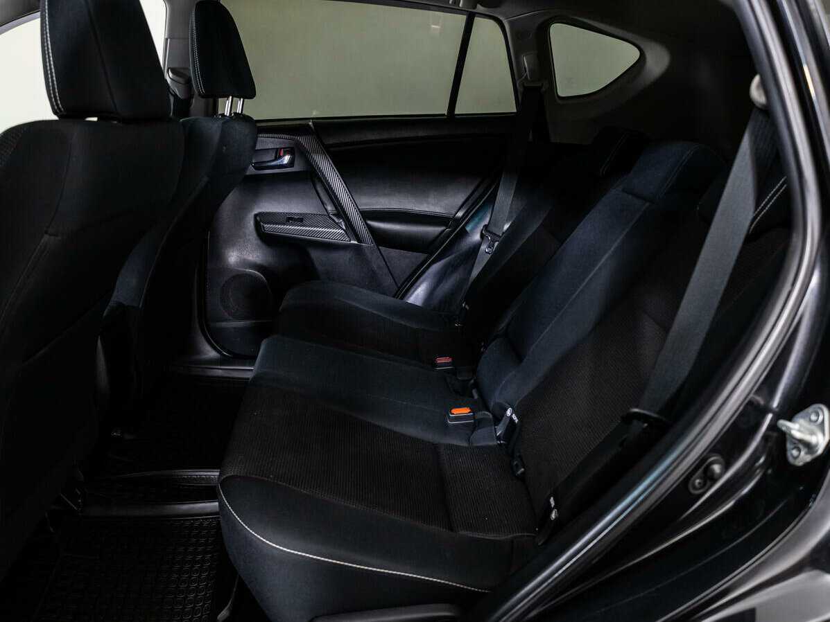 Б/У Тойота Рав4 2013 года. Фото: #9