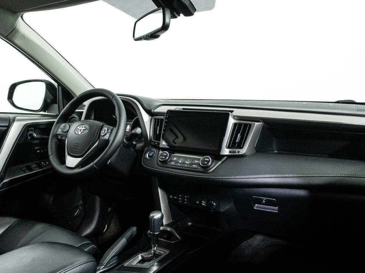 Б/У Тойота Рав4 2016 года. Фото: #8