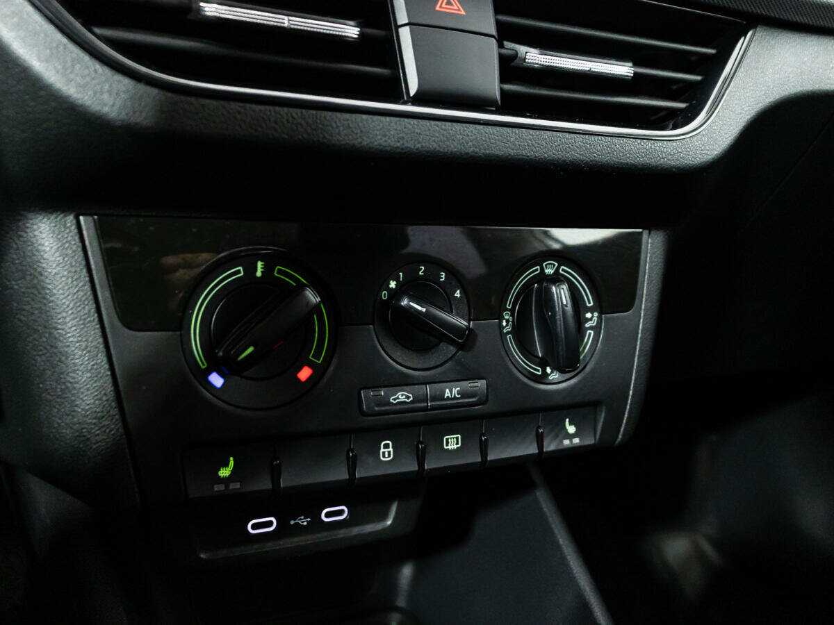 Б/У Шкода Рапид 2021 года. Фото: #15