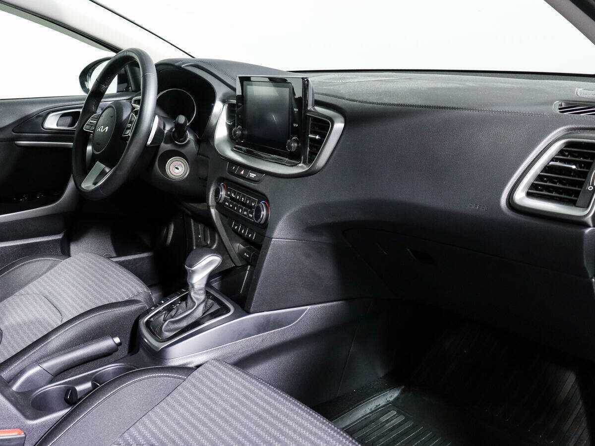 Б/У Киа Сид 2022 года. Фото: #8