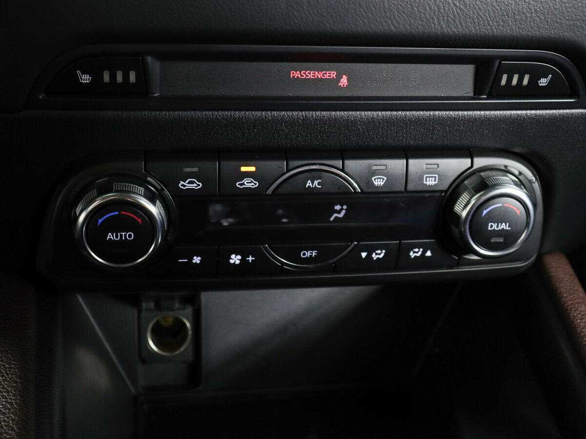 Б/У Мазда Ц-Икс-5 2017 года. Фото: #18