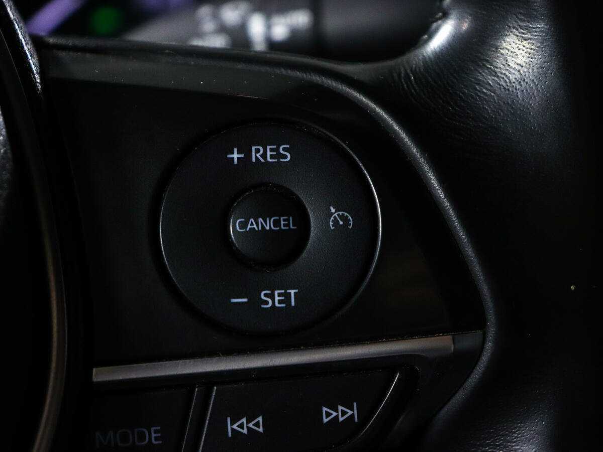 Toyota Camry 2021 года с пробегом. Фото: #19