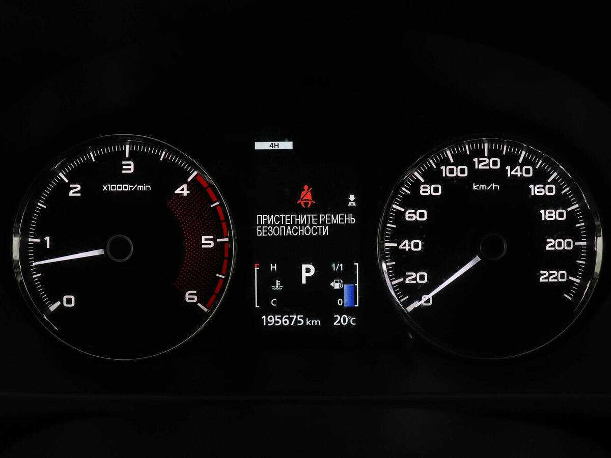 Mitsubishi Pajero Sport 2018 года с пробегом. Фото: #10