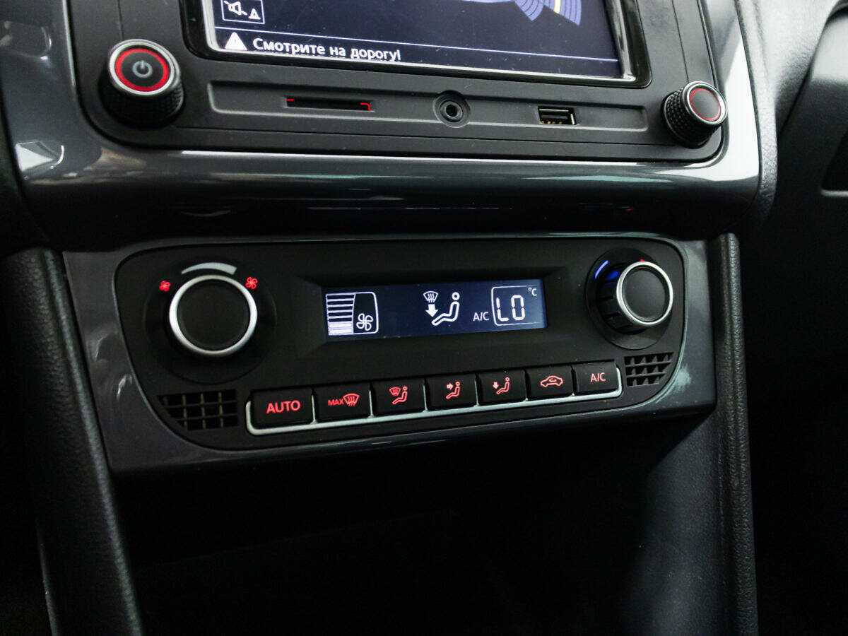 Б/У Фольксваген Поло 2019 года. Фото: #15